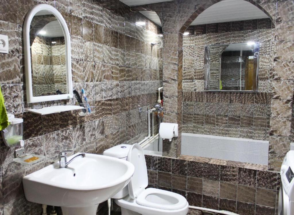 Machabelli 11A Hostel Тбилиси Екстериор снимка