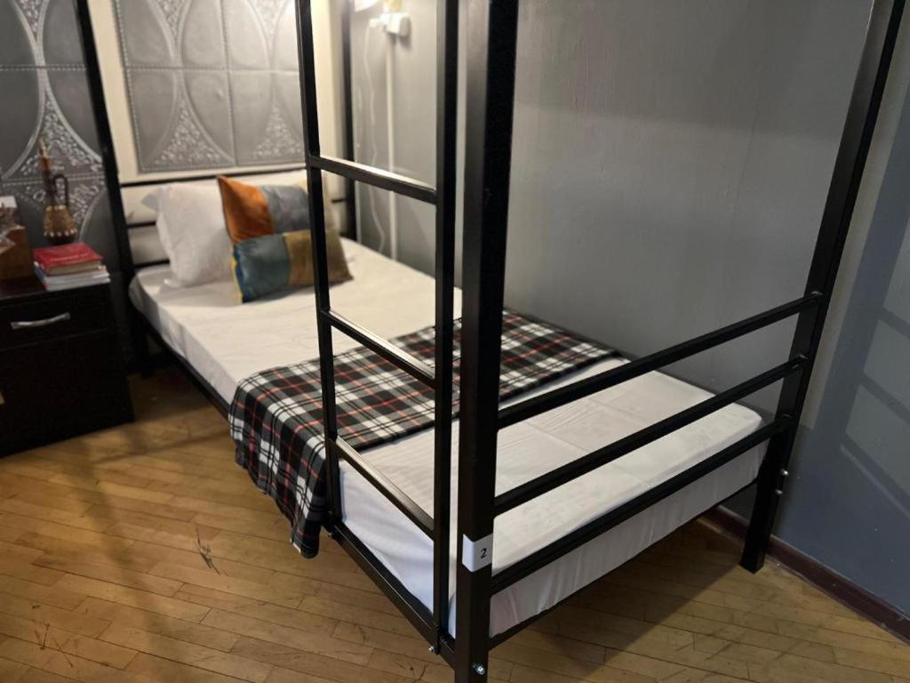 Machabelli 11A Hostel Тбилиси Екстериор снимка