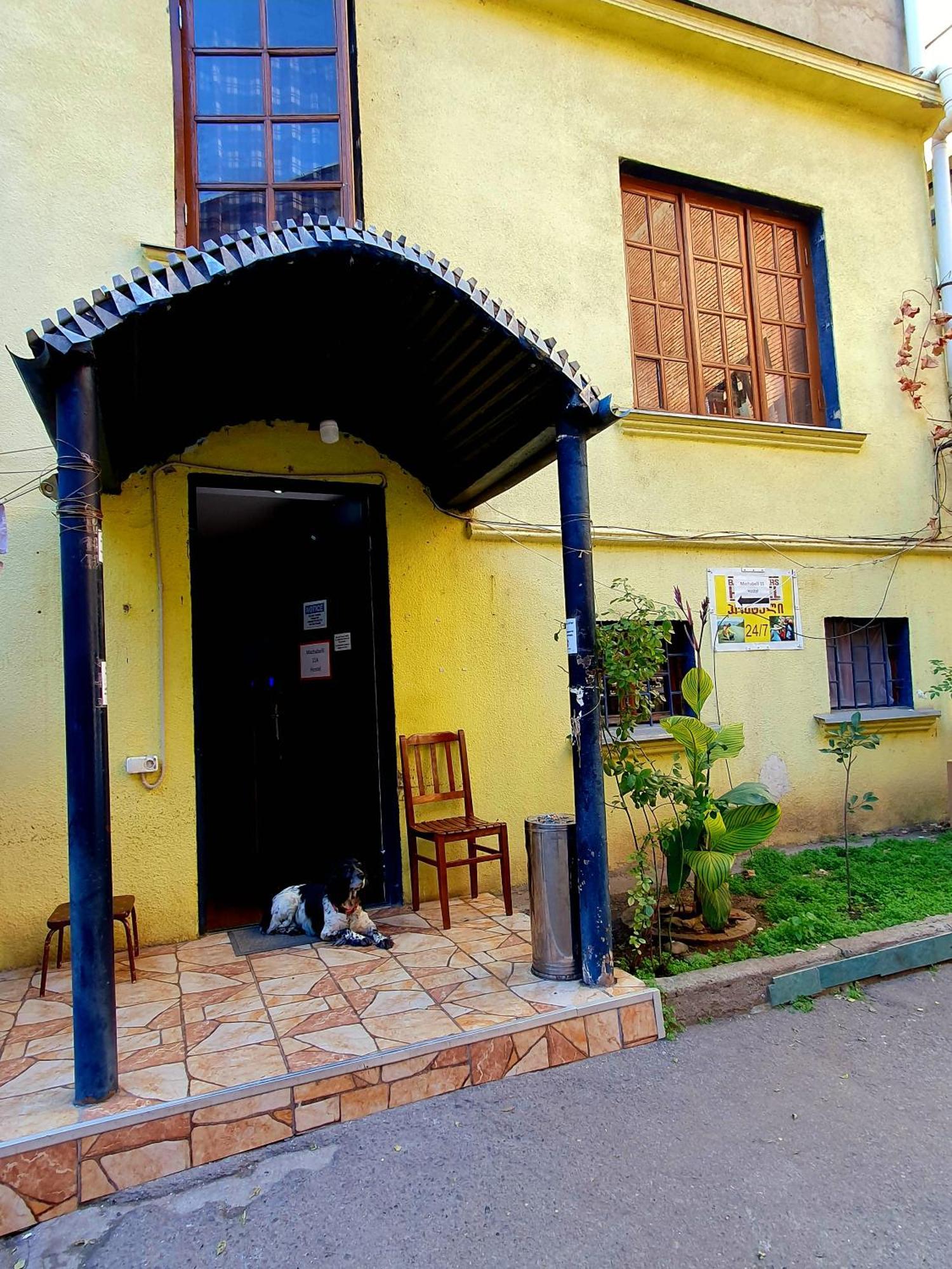Machabelli 11A Hostel Тбилиси Екстериор снимка
