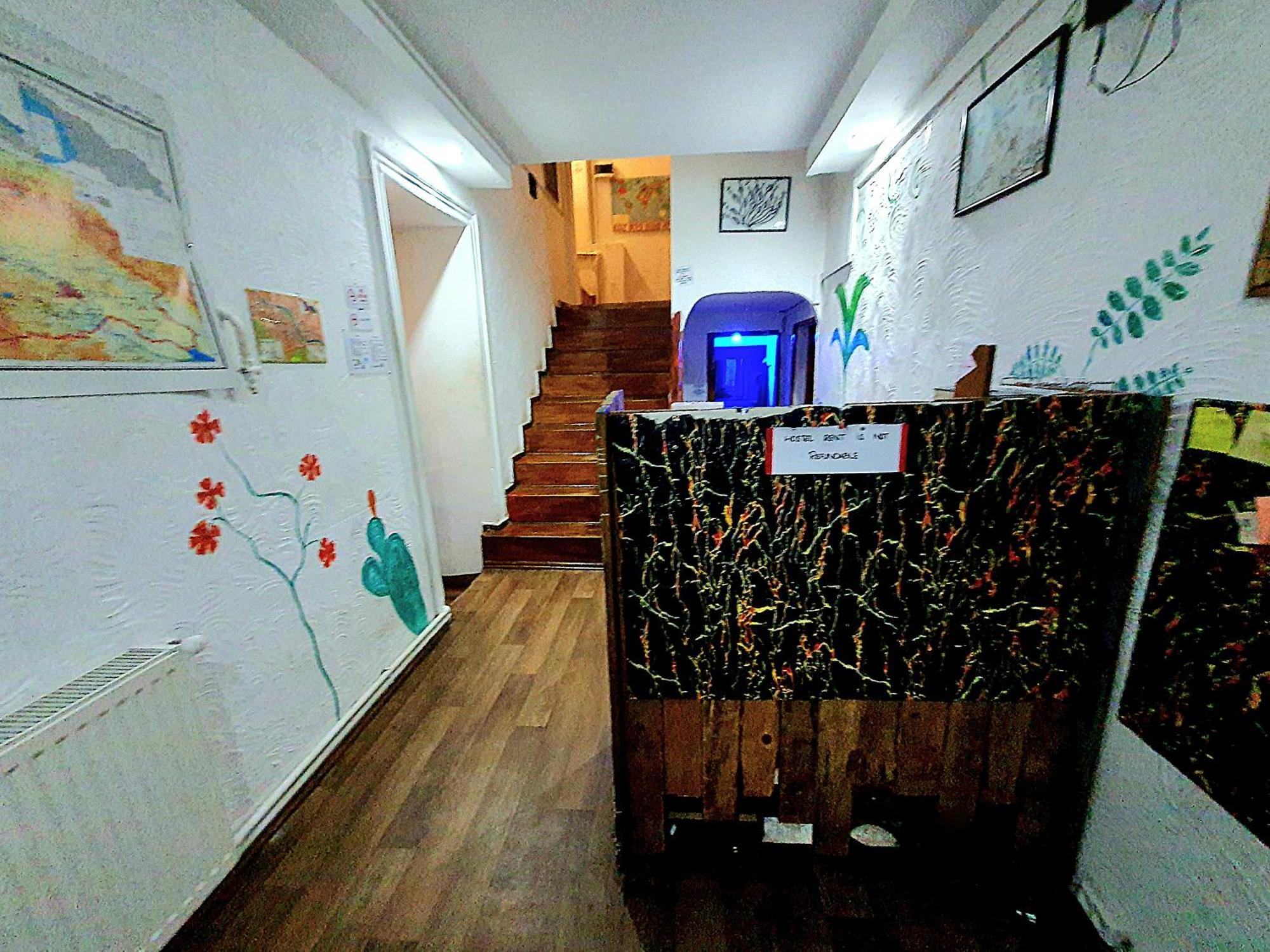 Machabelli 11A Hostel Тбилиси Екстериор снимка